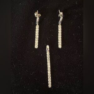 Elegant Silver Jewelry Set